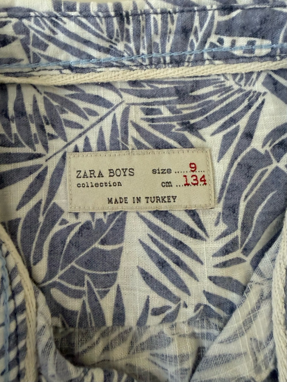 Zara Boys White Button-Down with Blue Leaf Print // size 9 - Picture 4 of 12